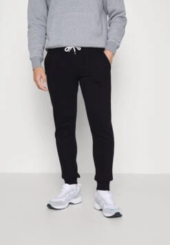 Pier One 2 PackPantaloni SportiviDark Blue Uomo Pantaloni PI922E03K-K11 -Negozio online Pier One Italia 045ddaf549774b70af1d713a349d2b77