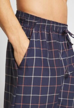 Pier One Pantaloni Del PigiamaDark Blue Uomo Per La Notte PI982L00E-K11 -Negozio online Pier One Italia 076d6ff6aa4a4b9a9ffdb62c43760c4c