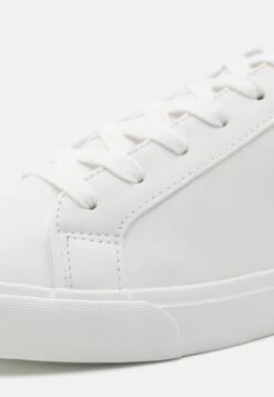 Pier One Sneakers BasseWhite Uomo Sneaker PI912O057-A11 -Negozio online Pier One Italia 089ffbe2a2a84ebbaff4ded3f08bcf0e