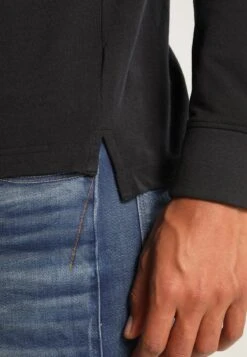 Pier One PoloBlack Uomo T-shirt E Polo PI922P00R-Q11 -Negozio online Pier One Italia 0d0592e641d3460994f59f6126a864ae