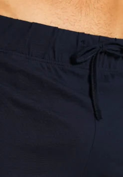 Pier One PigiamaDark Blue Uomo Per La Notte PI982M033-K11 -Negozio online Pier One Italia 0ffbc346c48d488f9d06fc0b45337a4b scaled