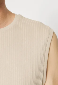 Pier One 2 PackTop Black/Beige Uomo T-shirt E Polo PI922O0XX-Q11 15 Pier One 2 PackTop Black/Beige Uomo T-shirt E Polo PI922O0XX-Q11 -Negozio online Pier One Italia 10597b910b6e4cff83e2cc561472b88f scaled