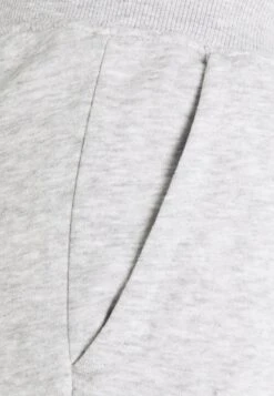 Pier One 2 PackPantaloni SportiviMottled Light Grey/Mottled Dark Blue Uomo Pantaloni PI922E03K-C11 -Negozio online Pier One Italia 12c6ccaf8ea149bba803c59763b574d0