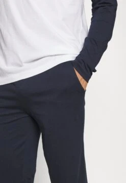 Pier One PigiamaDark Blue Uomo Per La Notte PI982M043-K11 -Negozio online Pier One Italia 1429eeb521004663ae0248d33300ab05