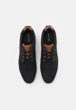 Pier One Stringate SportiveBlack Uomo Scarpe Con I Lacci PI912M0A0-Q11 -Negozio online Pier One Italia 15cf670daaad48818a267f434f6739c9 scaled