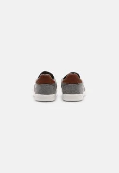 Pier One Unisex - Scarpe Senza Lacci - Dark Grey 9 Pier One Unisex - Scarpe Senza Lacci - Dark Grey -Negozio online Pier One Italia 1a4cf2d9897d4c98b0ddac911d5c994e