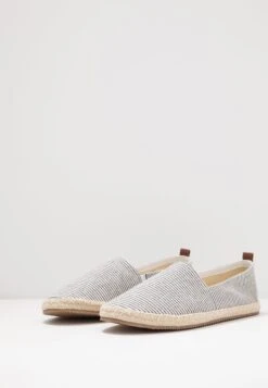 Pier One Rena Espadrille Unisex - Espadrillas - White/Blue 11 Pier One Rena Espadrille Unisex - Espadrillas - White/Blue -Negozio online Pier One Italia 1c07467ce0fe44d4a58dfd5e5311da20