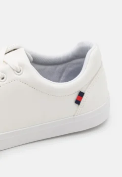 Pier One UnisexSneakers BasseWhite Uomo Sneaker PI915O01Q-A11 11 Pier One UnisexSneakers BasseWhite Uomo Sneaker PI915O01Q-A11 -Negozio online Pier One Italia 1e08045fec014ab382da64da74b462a7 scaled