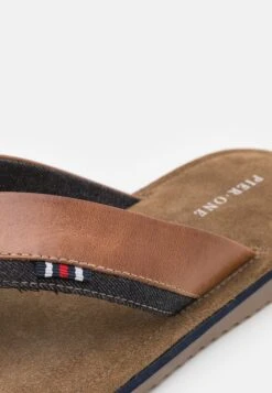 Pier One LeatherInfraditoCognac Uomo Scarpe Aperte PI912G01O-O11 -Negozio online Pier One Italia 1f87f71132da493d87a878e247d137ba