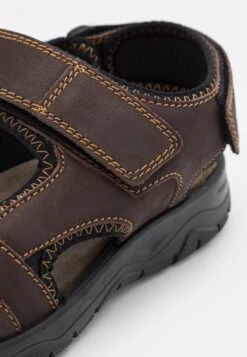 Pier One Sandali Da TrekkingBrown Uomo Scarpe Aperte PI912G01Y-O11 11 Pier One Sandali Da TrekkingBrown Uomo Scarpe Aperte PI912G01Y-O11 -Negozio online Pier One Italia 22720775e7c446aca7c0e15c07d95000