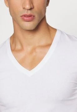 Pier One 2 PackMaglietta IntimaWhite Uomo Intimo PI982Q00F-A11 -Negozio online Pier One Italia 2317dabdeea741d28431338136d93c5c