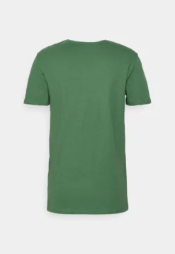 Pier One 5 PackT-Shirt BasicGreen/Beige/Khaki Uomo T-shirt E Polo PI922O0QX-M11 -Negozio online Pier One Italia 2329207dd64d48d88b9ffd189a1435e9 scaled