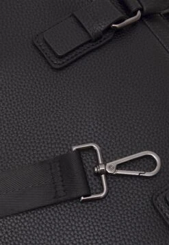 Pier One Borsa Porta PcBlack Uomo Borse PI952H060-Q11 -Negozio online Pier One Italia 2415bc75817340989b2ffb6bb4b02177