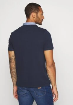 Pier One PoloDark Blue Uomo T-shirt E Polo PI922P05P-K11 -Negozio online Pier One Italia 284e171097004e77901d2a2c947d7744