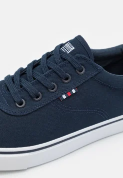 Pier One UnisexSneakers BasseDark Blue Uomo Sneaker PI915O02W-K11 11 Pier One UnisexSneakers BasseDark Blue Uomo Sneaker PI915O02W-K11 -Negozio online Pier One Italia 32507fd832634b92a4915d77598d3c25 scaled