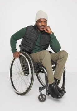 Pier One SmanicatoBlack Uomo Giacche PI922T04E-Q11 -Negozio online Pier One Italia 336bb9182f0a4a37bec68dd5919004c6