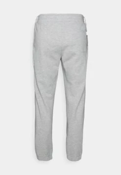 Pier One Pantaloni SportiviMottled Light Grey Uomo Pantaloni PI922E04P-C11 17 Pier One Pantaloni SportiviMottled Light Grey Uomo Pantaloni PI922E04P-C11 -Negozio online Pier One Italia 357773b660bc475f8aa21f1bd03dd8f4