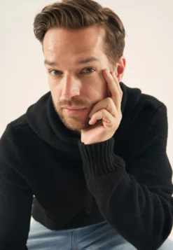 Pier One Felpa Con CappuccioBlack Uomo Maglieria E Felpe PI922QA0E-Q11 11 Pier One Felpa Con CappuccioBlack Uomo Maglieria E Felpe PI922QA0E-Q11 -Negozio online Pier One Italia 3b9d262c5ad74d509c0b3ae627e0a773 scaled