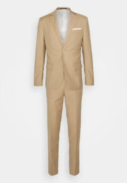 Pier One CompletoBeige Uomo Completi E Cravatte PI922A02G-B11 20 Pier One CompletoBeige Uomo Completi E Cravatte PI922A02G-B11 -Negozio online Pier One Italia 3bbf2033cdc34fd1a8b5f2641626abca scaled