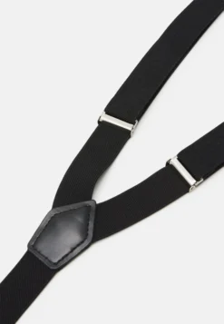 Pier One Set Altri AccessoriBlack Uomo Completi E Cravatte PI952R037-Q11 9 Pier One Set Altri AccessoriBlack Uomo Completi E Cravatte PI952R037-Q11 -Negozio online Pier One Italia 3d258e88ab4b4d06873f3d180d516e06 scaled