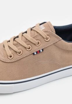 Pier One Unisex - Sneakers Basse - Brown 11 Pier One Unisex - Sneakers Basse - Brown -Negozio online Pier One Italia 3d8d930a9d594a348d328f3c83bbc354