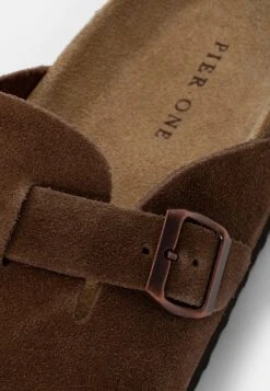 Pier One Leather Unisex - Pantofole - Brown 11 Pier One Leather Unisex - Pantofole - Brown -Negozio online Pier One Italia 47364cdc1dcd4794860a5f6810594e6c
