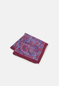 Pier One SetCravattaBordeaux Uomo Cravatte E Accessori PI952R03C-G11 9 Pier One SetCravattaBordeaux Uomo Cravatte E Accessori PI952R03C-G11 -Negozio online Pier One Italia 53067d98d03747d2b42735df9fd7ec1a scaled