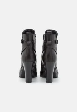 Pier One Leather Stivaletti Con PlateauBlack Donna Stivali PI911N09P-Q11 -Negozio online Pier One Italia 570d70e58d2d44628e558e2e68e9537e