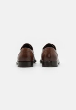 Pier One Stringate ElegantiCognac Uomo Scarpe Eleganti PI912M0CI-O11 -Negozio online Pier One Italia 587728e46d90429fa8be3945cb2a9622