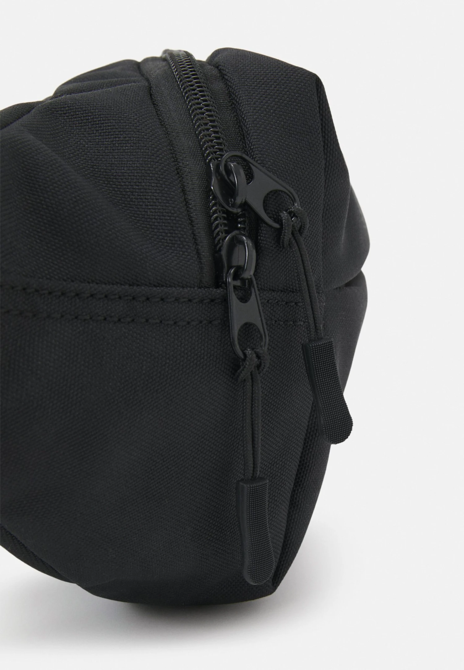 Pier One Marsupio Black Donna Borse PI954H02S-Q11 5 Pier One Marsupio Black Donna Borse PI954H02S-Q11 - immagine 5