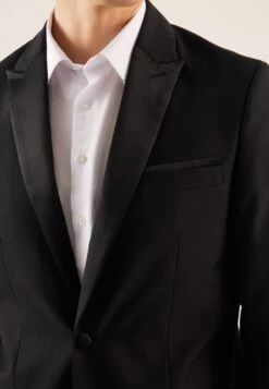 Pier One CompletoBlack Uomo Completi E Cravatte PI922A02K-Q11 11 Pier One CompletoBlack Uomo Completi E Cravatte PI922A02K-Q11 -Negozio online Pier One Italia 5e9e80eed34f43ad934a2281550cc8f1