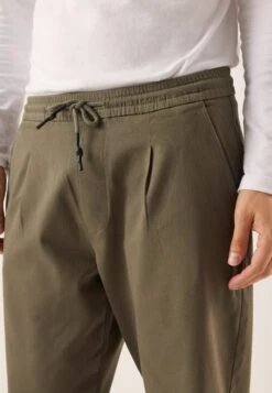 Pier One PantaloniKhaki Uomo Pantaloni PI922E05J-N11 -Negozio online Pier One Italia 5f4e7db3bfac426ab5a08dd09f8b85c4