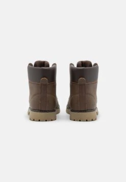 Pier One Stivaletti StringatiBrown Uomo Stivaletti/Stivali PI912K0B8-O11 -Negozio online Pier One Italia 60b01aac297a49f0a0e3becc2694bcb7