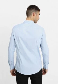 Pier One 2 PackCamicia EleganteWhite/Light Blue Uomo Completi E Cravatte PI922D05K-A11 9 Pier One 2 PackCamicia EleganteWhite/Light Blue Uomo Completi E Cravatte PI922D05K-A11 -Negozio online Pier One Italia 61a099f0b8c94c12b7ecbbb87770ca61