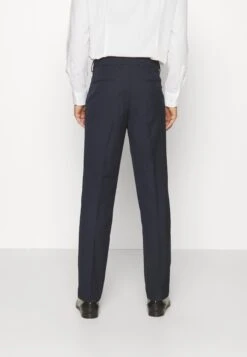 Pier One CompletoDark Blue Uomo Completi E Cravatte PI922A02I-K11 -Negozio online Pier One Italia 69df4f40146e4566b21c38ed609df5c8