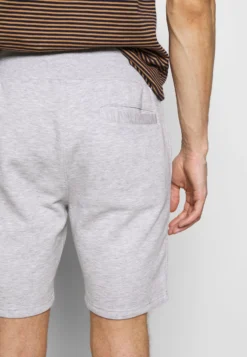 Pier One 2 Pack - Shorts -Light Grey /Black -Negozio online Pier One Italia 6ba6400f66f84542b84ee27faefc2a3b scaled