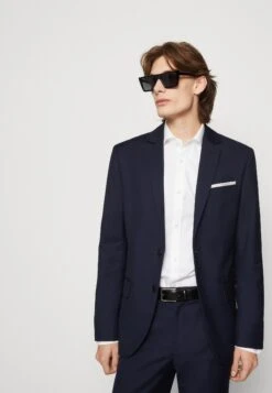 Pier One CompletoDark Blue Uomo Completi E Cravatte PI922A02G-K12 -Negozio online Pier One Italia 6cfe259eb0244cf1956e1a9ff8a1ce2a