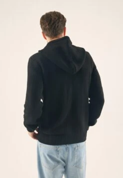 Pier One Felpa Con CappuccioBlack Uomo Maglieria E Felpe PI922QA0E-Q11 -Negozio online Pier One Italia 6db5a3be440e41abb466b510262463db