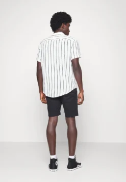 Pier One 2 Pack - Shorts - Black/Olive 15 Pier One 2 Pack - Shorts - Black/Olive -Negozio online Pier One Italia 73395e7496094f16ab01d685c224eec1 scaled