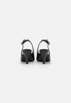 Pier One Leather DecolletéBlack Donna Scarpe Con Tacco PI911B08G-Q11 -Negozio online Pier One Italia 780e41df64254b66a9723b4131177a60 scaled