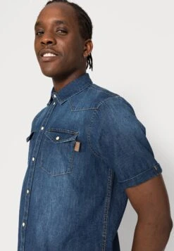 Pier One CamiciaDark Blue Uomo Camicie PI922D0CY-K11 -Negozio online Pier One Italia 785b24cabc8c4d8fb81212a577be2bb7