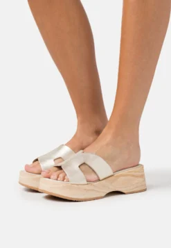 Pier One LeatherZoccoliGold Donna Ciabatte E Zoccoli PI911A0HK-F11