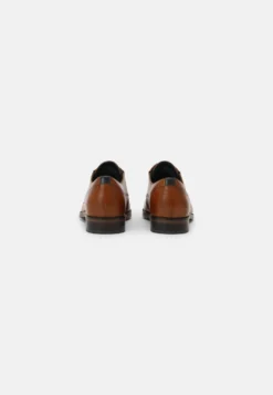 Pier One StringateCognac Uomo Scarpe Con I Lacci PI912M0AR-O11 9 Pier One StringateCognac Uomo Scarpe Con I Lacci PI912M0AR-O11 -Negozio online Pier One Italia 7c60ff2ae54144699a97b3a083b09208 scaled