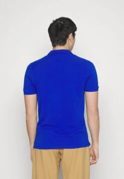 Pier One BasicPoloRoyal Blue Uomo T-shirt E Polo PI922P00F-K15 -Negozio online Pier One Italia 813bd5c63b294b0dbe91bba45626ed73