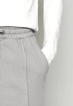 Pier One Pantaloni Sportivi - Light Blue 9 Pier One Pantaloni Sportivi - Light Blue -Negozio online Pier One Italia 81c88767e69f4a5a9ec8f80a4d632172