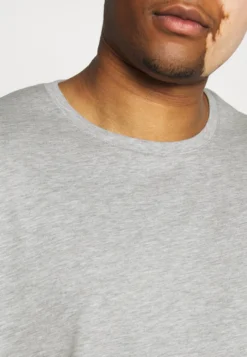 Pier One 5 PackT-Shirt BasicKhaki/Grey/Dark Blue Uomo T-shirt E Polo PI922O0R0-N11 -Negozio online Pier One Italia 8700a41455ac40399e0ba0b358a0a801 scaled