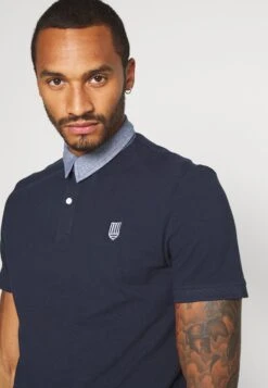 Pier One PoloDark Blue Uomo T-shirt E Polo PI922P05P-K11 -Negozio online Pier One Italia 88f5014b35a24d8cb6ba4e41bb08f5e3