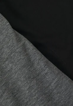 Pier One Unisex 2 PackBerrettoBlack/Grey Uomo Cappellie Berretti PI954P00R-Q11 5 Pier One Unisex 2 PackBerrettoBlack/Grey Uomo Cappellie Berretti PI954P00R-Q11 -Negozio online Pier One Italia 898957d575ad4a3aa4355ee81180eb03 scaled