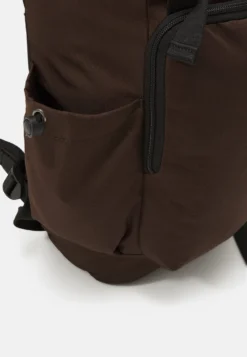 Pier One UnisexZainoBrown Uomo Borse PI954O03T-O11 7 Pier One UnisexZainoBrown Uomo Borse PI954O03T-O11 -Negozio online Pier One Italia 8a37687610ac4e91a51a334c0d20abe2 scaled