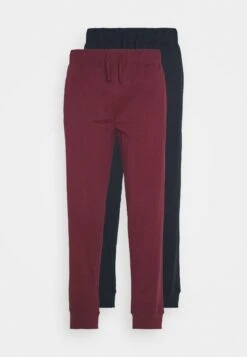 Pier One 2 PackPantaloni Del PigiamaDark Blue/Bordeaux Uomo Per La Notte PI982L00I-K11 -Negozio online Pier One Italia 8cfc65dfd73741b79d4c0fe7a77d3571